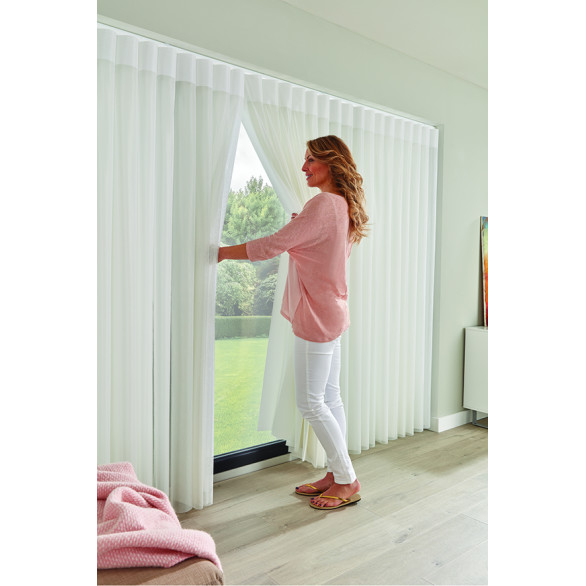 Vertikalios diena naktis užuolaidos