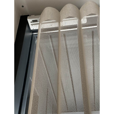 Vertikalios diena naktis užuolaidos