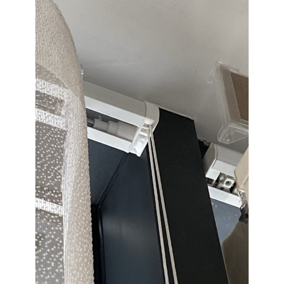 Vertikalios diena naktis užuolaidos