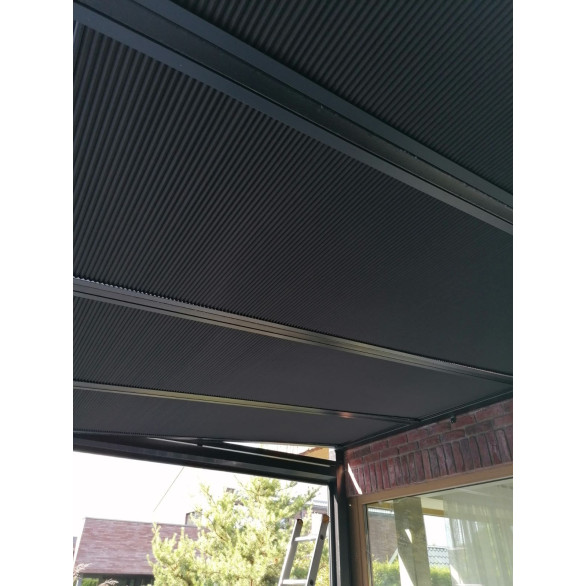 Plisuotos žaliuzės, žaliusės stogo langams, žaliuzės žiemos sodams, žaliuzės stogui, gofruotos žaliuzės, plisse