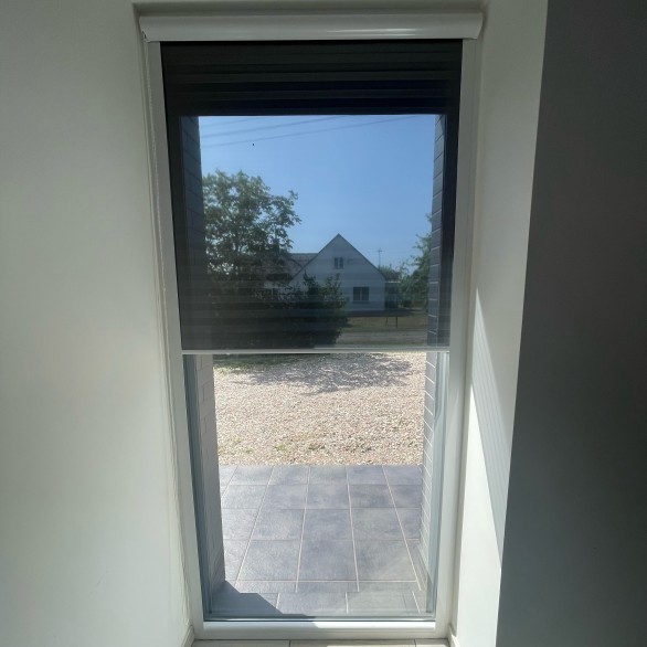 Kasetiniai roletai nuo saulės ir karščio, kasetiniai roletai, roletai nuo saulės, roletai nuo karščio