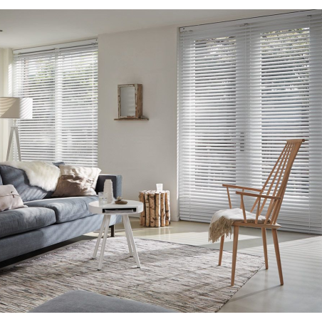 Venetial blinds 25 mm (operated by a stick and a string)