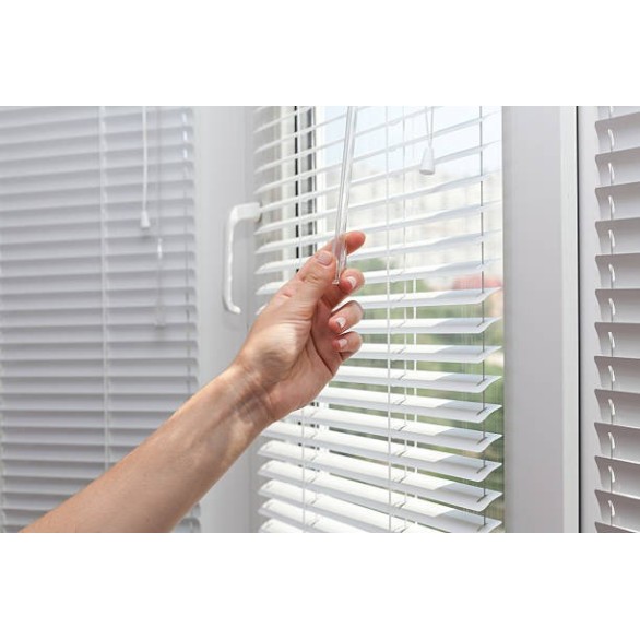 Venetial blinds 25 mm (operated by a stick and a string)