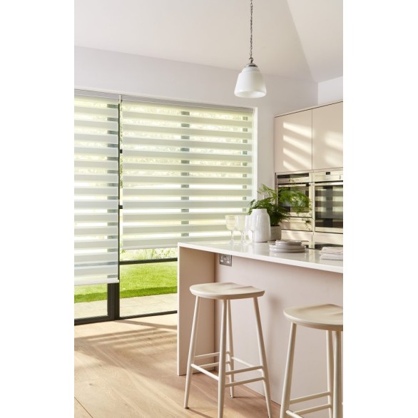 Classic roller blinds day - night