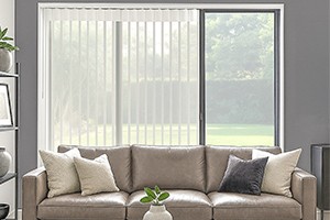 Vertikalios diena naktis užuolaidos