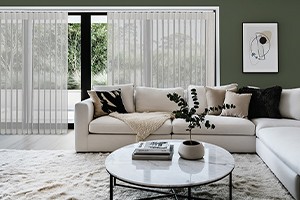 Vertikalios Diena-Naktis užuolaidos valdomos varikliu